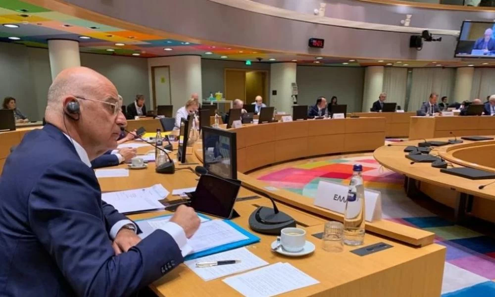 Διπλωματικό πόκερ στις Βρυξέλλες με Αθήνα να πιέζει ΕΕ για κυρώσεις στην Άγκυρα